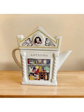 English Life Teapot designed by Barry Smith & Barbara Wooten for Wade England